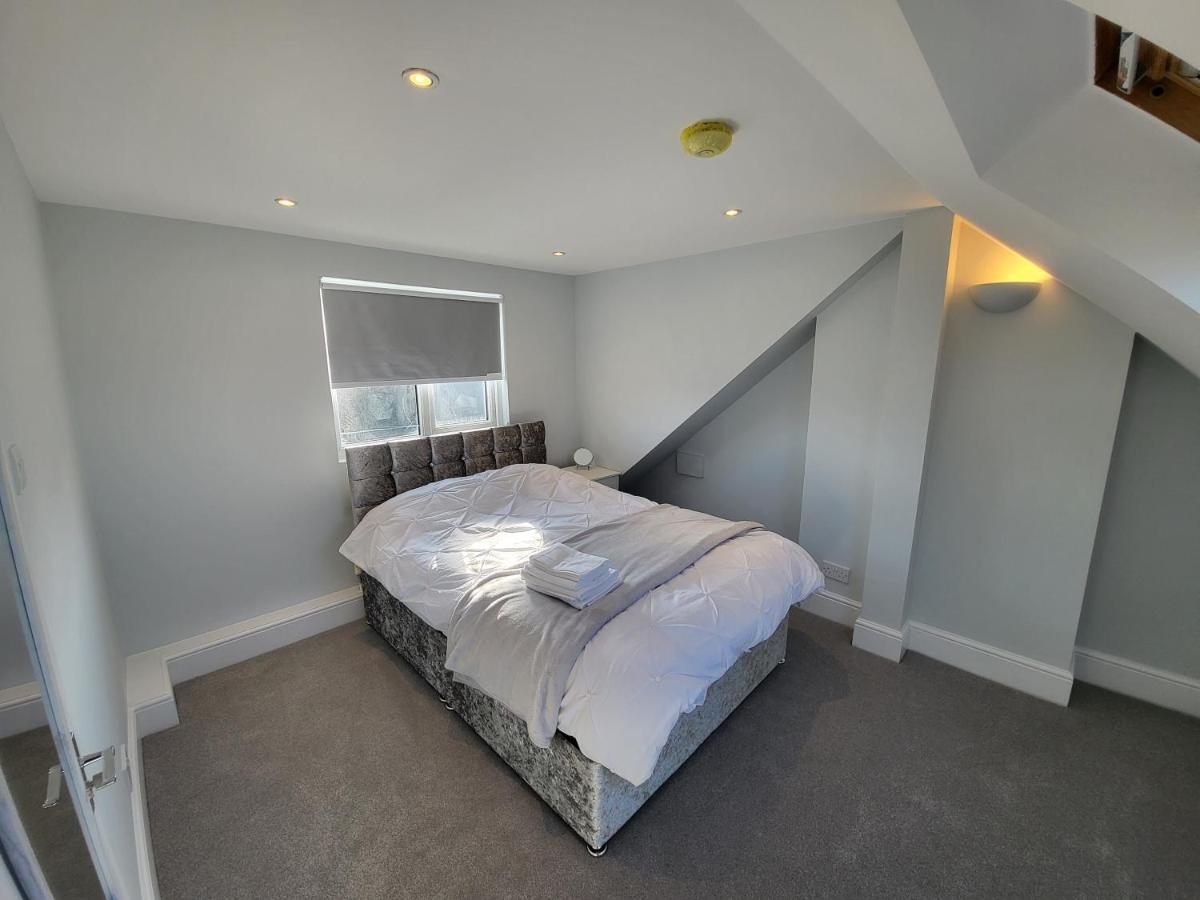 High Spec Large 6 Bedroom House! Kingston upon Thames  Exterior foto