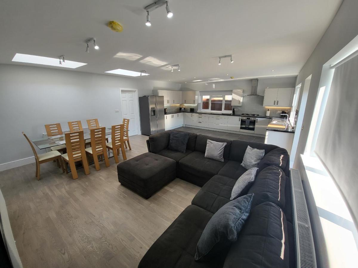 High Spec Large 6 Bedroom House! Kingston upon Thames  Exterior foto