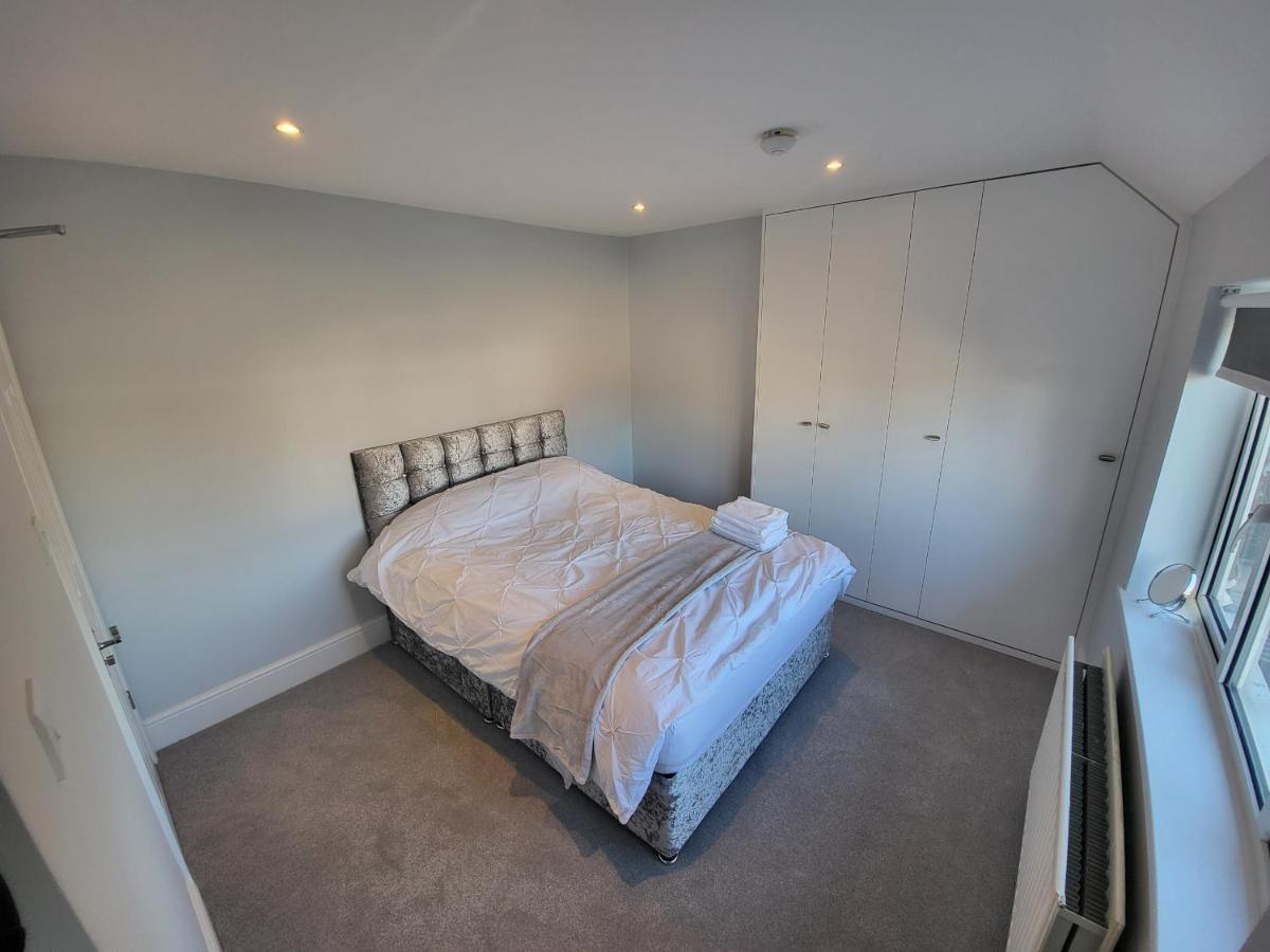 High Spec Large 6 Bedroom House! Kingston upon Thames  Exterior foto